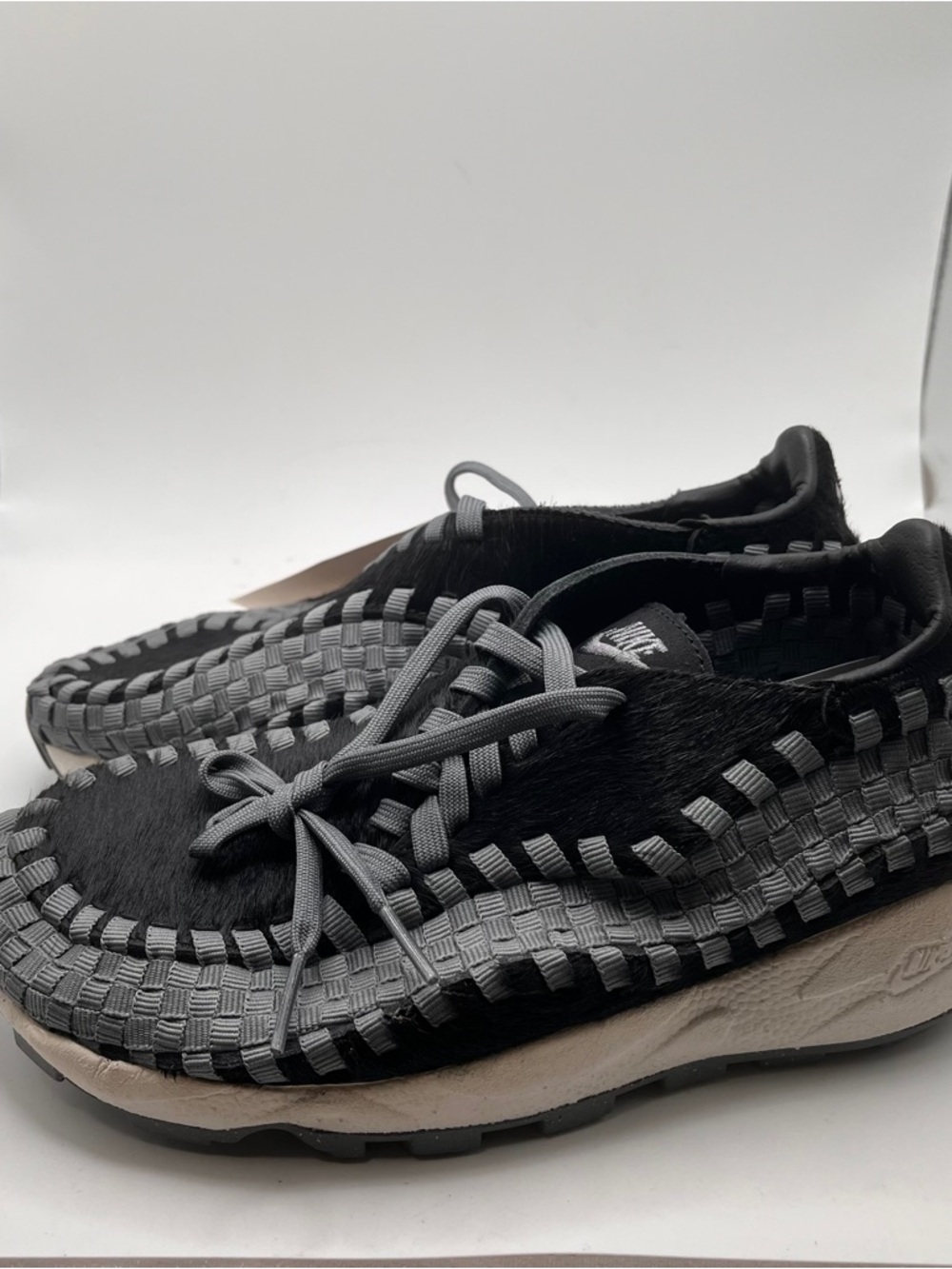 Nike Air Footscape Woven Black and Smoke Grey Nike Woven Slip-On Sneakers SZ5.5 - Picture 4 of 10